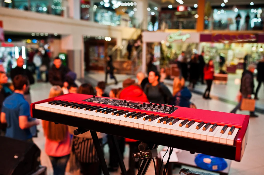 How to Choose the Right Piano Store: Buying Guide for Beginners and Professionals