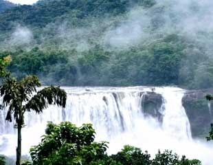athirapallyfalls-1